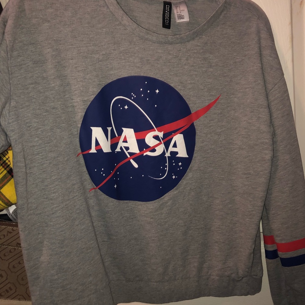 H&M sweatshirt